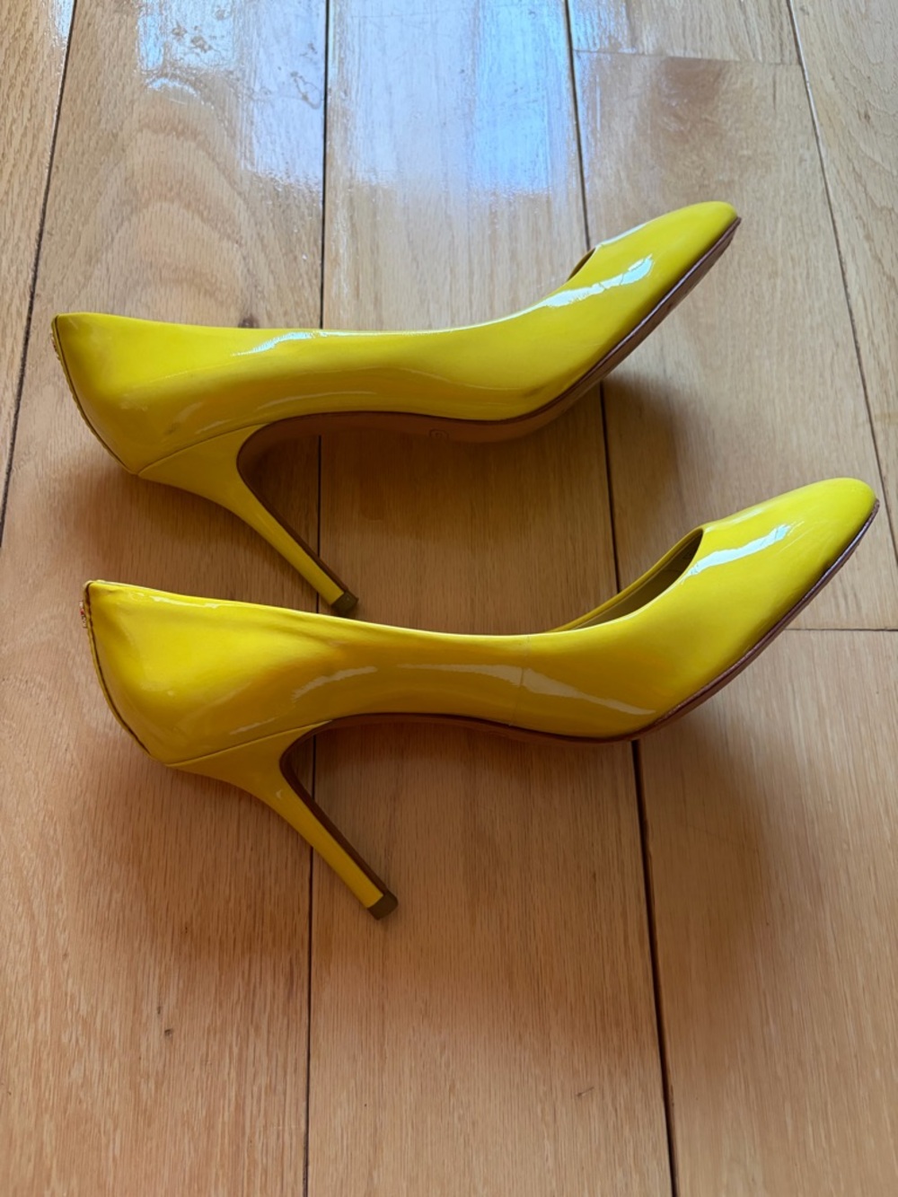 Coach Yellow Patent Leather Pointed-Toe Pumps - Picture 4 of 6